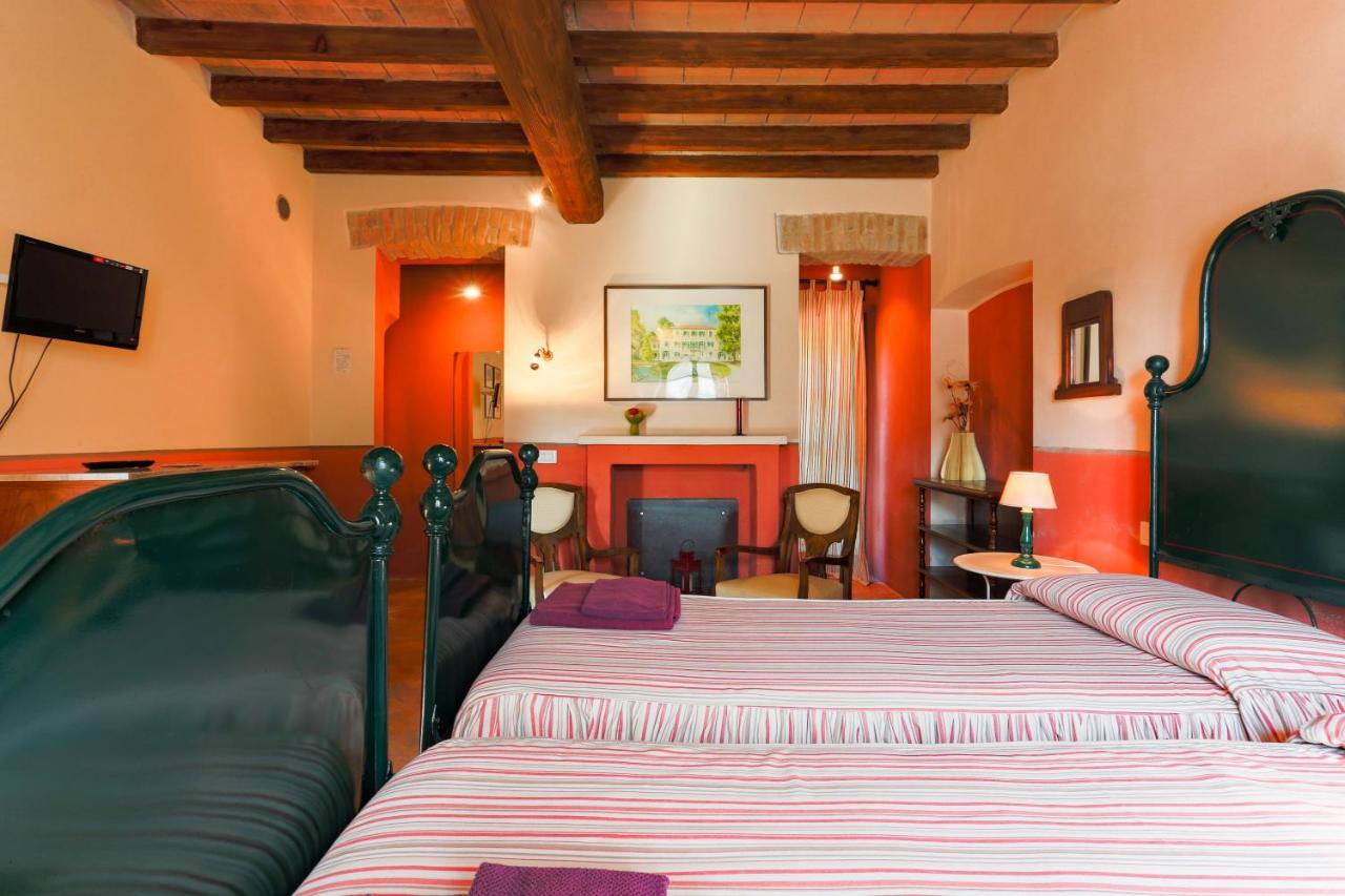 Agriturismo Le Corti Della Gualdana Voghera Bagian luar foto