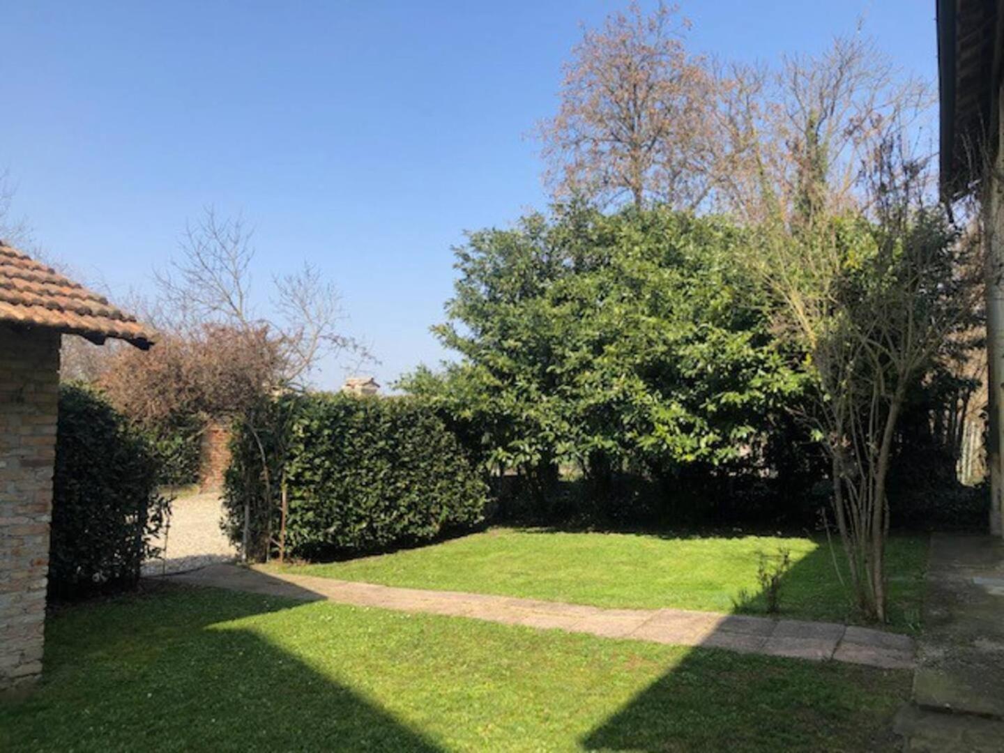 Agriturismo Le Corti Della Gualdana Voghera Bagian luar foto
