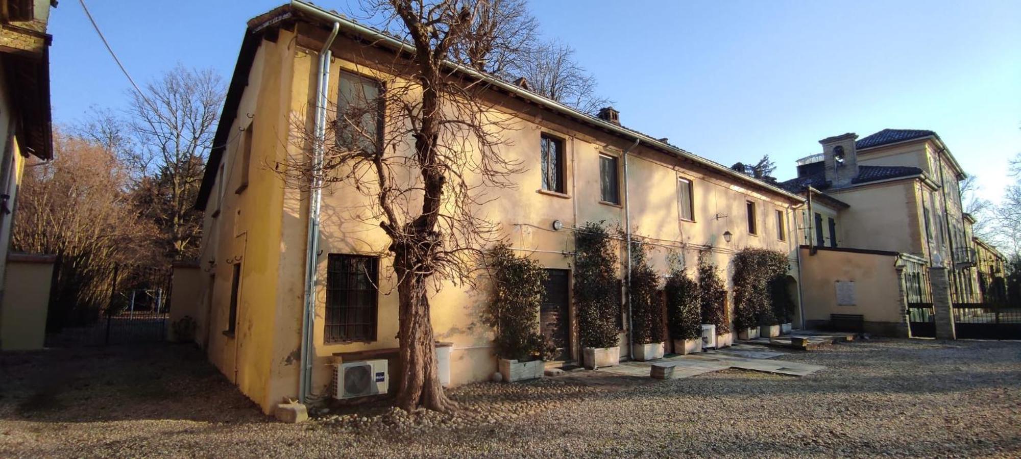Agriturismo Le Corti Della Gualdana Voghera Bagian luar foto