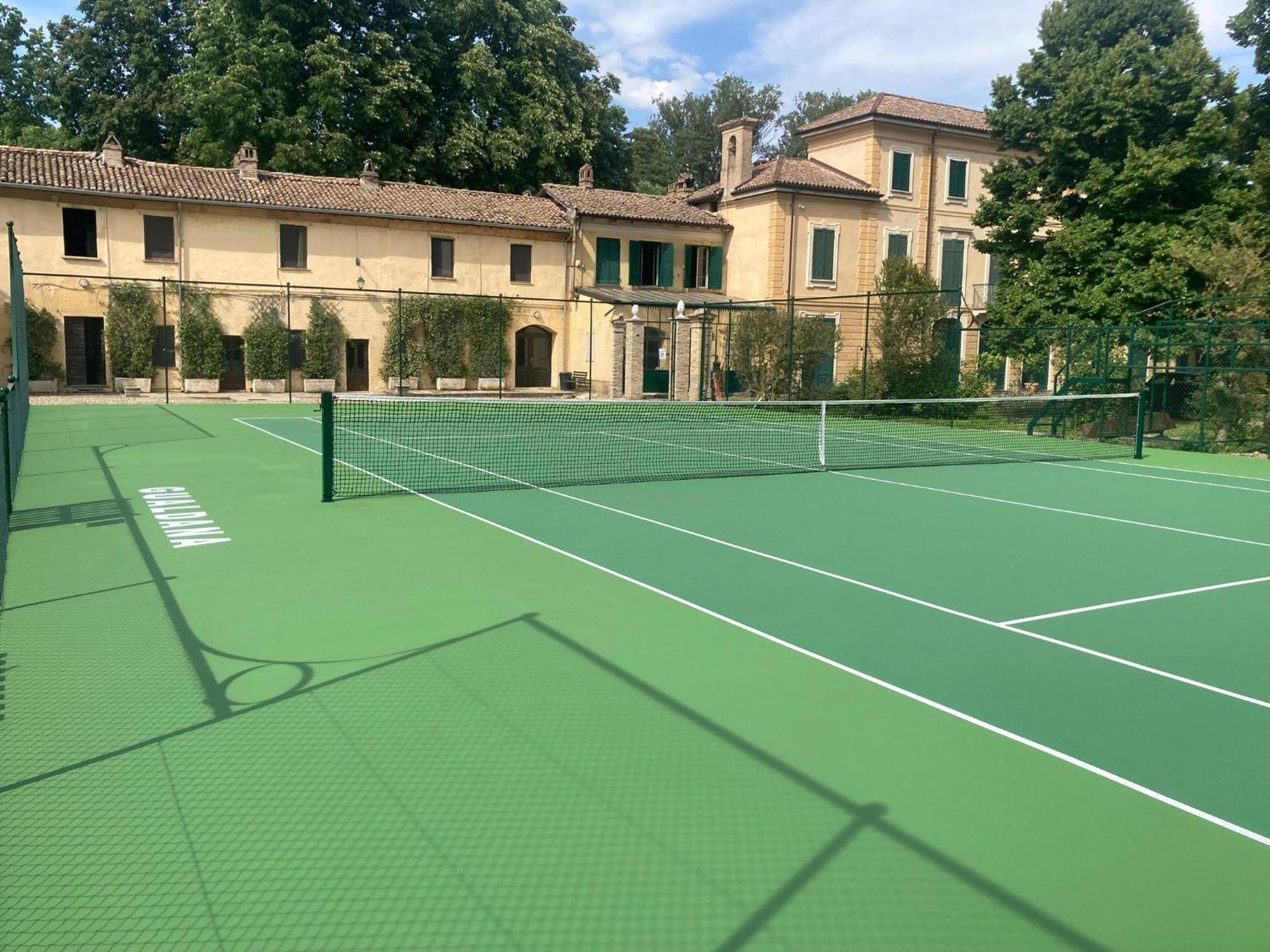 Agriturismo Le Corti Della Gualdana Voghera Bagian luar foto